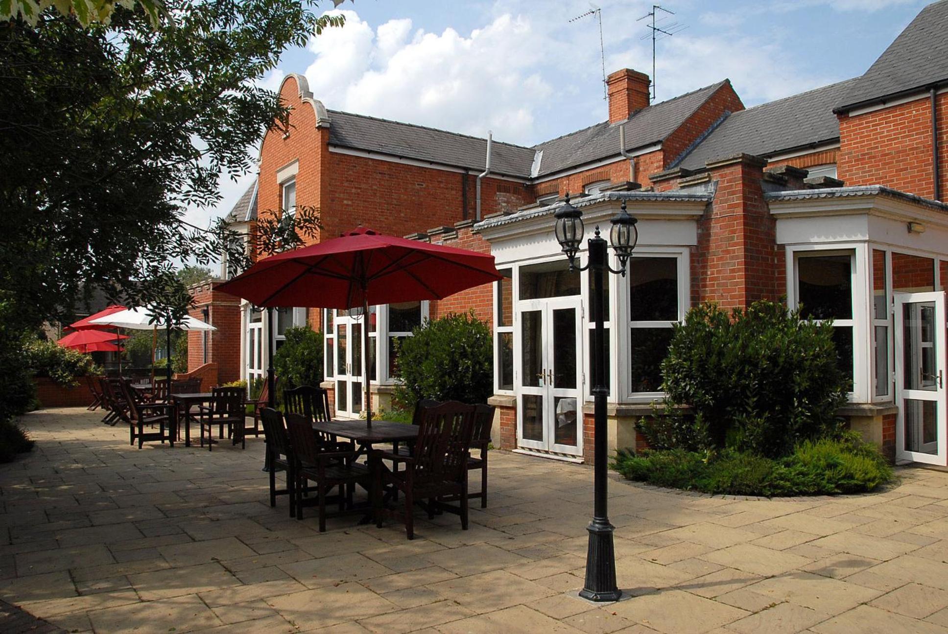 Woodlands Hotel Spalding Bagian luar foto
