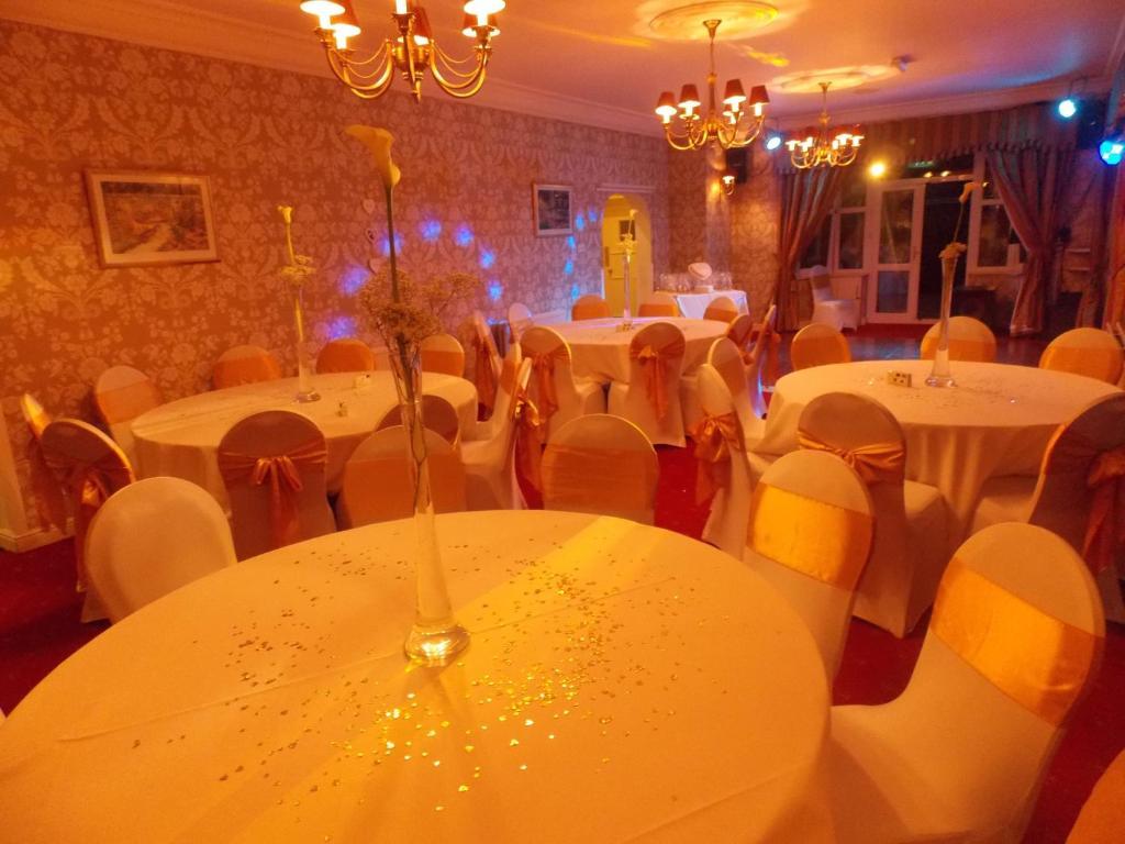 Woodlands Hotel Spalding Bagian luar foto